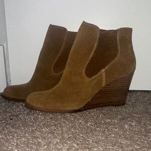 Lucky Brand Tan Suede Wedge Boots